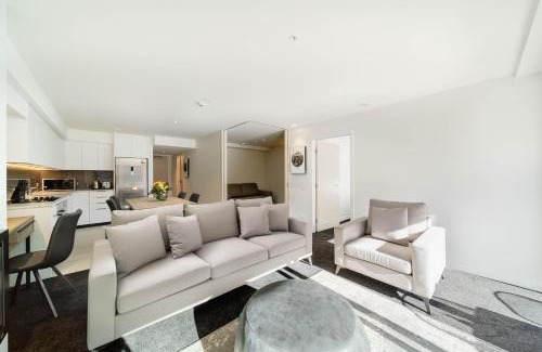 Kapiti Island Apartment | Residence du Parc - Luxury Apartment
