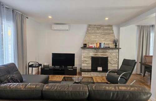 Ste Petronille Villa | Residence Orleans (inground pool)