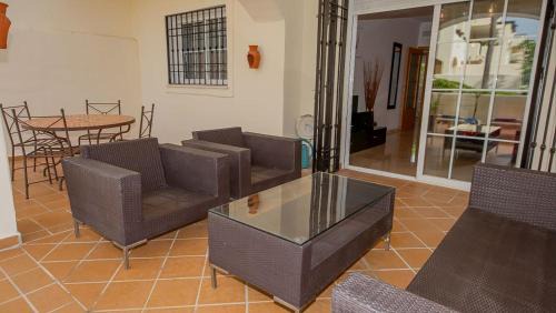 San Luis de Sabinillas Apartment | Residencial Duquesa Ground Floor Apartment