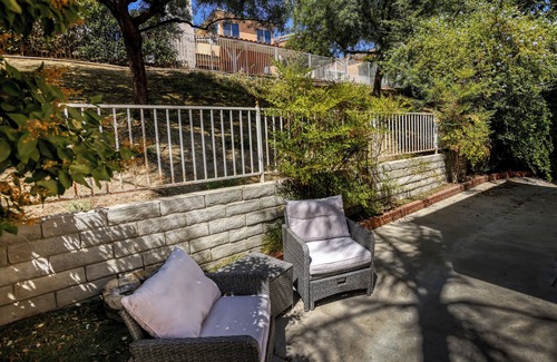 Stevenson Ranch House | Residential Retreat near Magic Mountain, Pet-Friendly