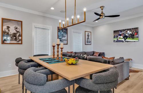 Berry Hill House | Resonant - 2 Townhomes - 2 Private Rooftop Decks