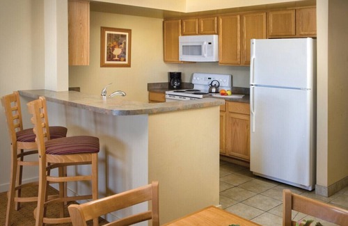 Harbor Village Apartment | Resort 2BD condo with onsite resort amenities: ind