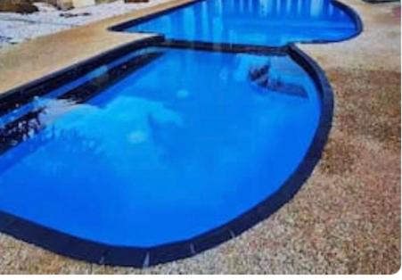 Lysterfield Villa | resort style farm stay