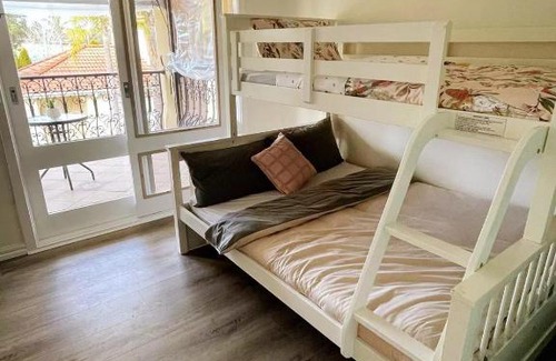 Lysterfield Villa | resort style farm stay