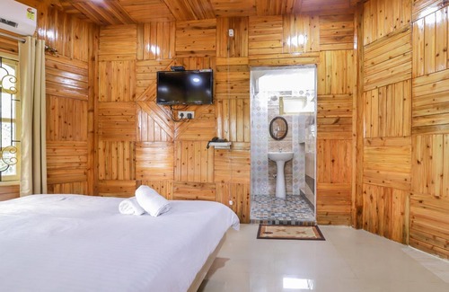 Neora Hotel | Resort Trimurti