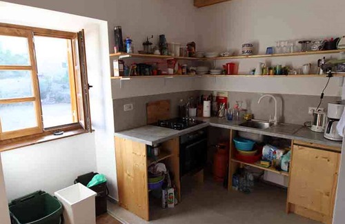 Kornic House | Restored farmhouse near the sea