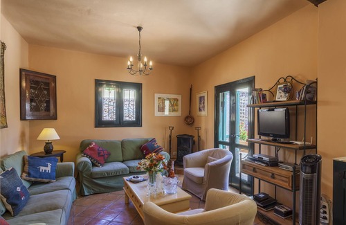 Valle de San Lorenzo Villa | Restored finca.,large terrace, garden, private pool, jacuzzi, great views.