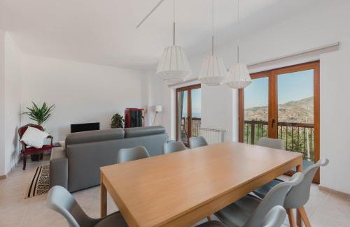 Penhas da Saude Apartment | Retiro da Serra