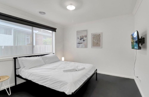 Belmont House | Retreat on Francis I Short and Long Stays