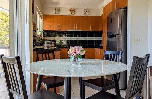 Coburg House | Retreat Townhouse Pentridge Village