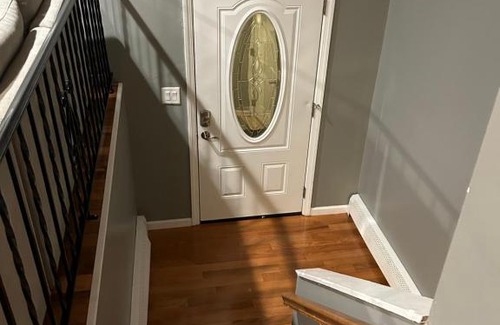 Danbury House | Reunions at Candlewood Lake