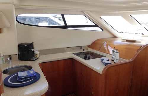Kaßlerfeld Boat Rental | Rhein Yacht Lexa