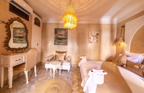Bab Taghzout House | Riad 7 Saints Marrakechnn