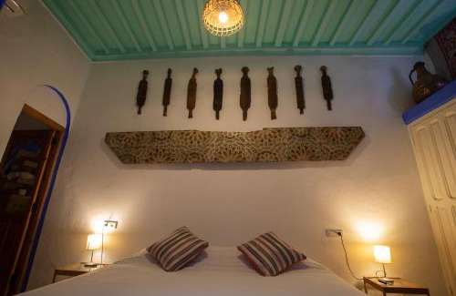 Medina of Chefchaouen Hotel | Riad Alia Suites SPA