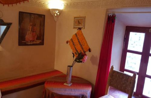 Souk Lakhmis Dades House | Riad Dades Birds