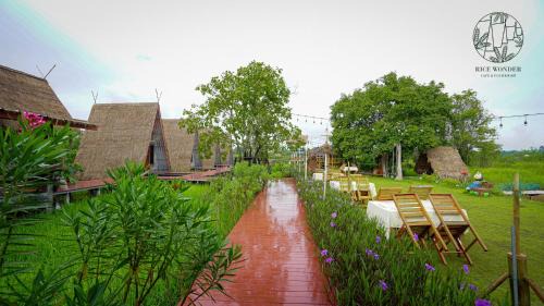 Klaeng Hotel | Rice Wonder Cafe & Eco Resort