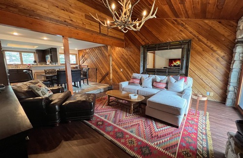 Highlands Condo | Ridge Condo - Modern Luxury Condo w/Resort Amenities