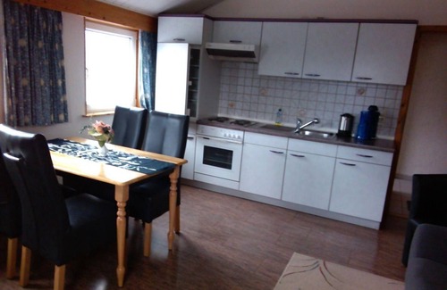 Stollhamm Apartment | Riebe apartment 3 - Holiday home Riebe