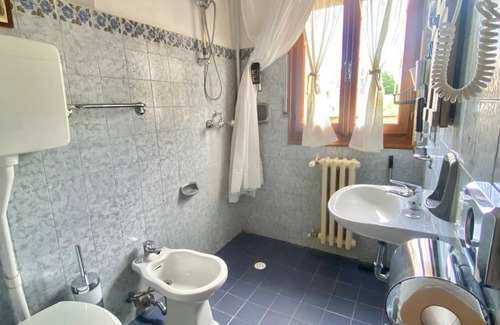 Roncoscaglia Hotel | Rifugio Calvanella