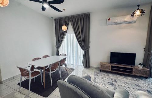 Bota Apartment | Rimbayu 81