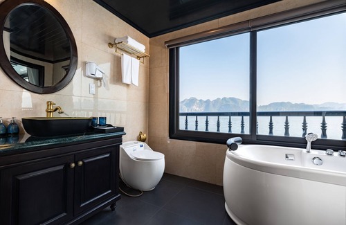 Ha Long Boat Rental | Rita Cruise