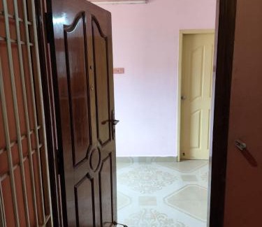 Central Chennai Apartment | Rithu Homestay Perambur