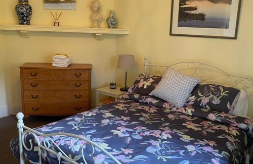 Huonville House | River Front Estate