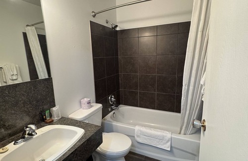 Nipawin Hotel | River Inn