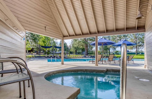 Sagewood Condo | River Ridge 313a