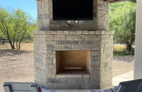 Concan House | River Ridge, Private Pool, Wi-Fi, @ Frio River Vacation Rentals