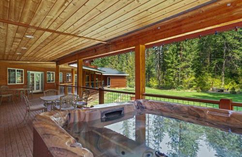Leavenworth House | River Road Lodge by NW Comfy Cabins