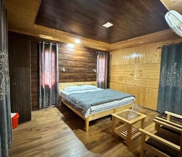 Kokernag Hotel | River View cottage
