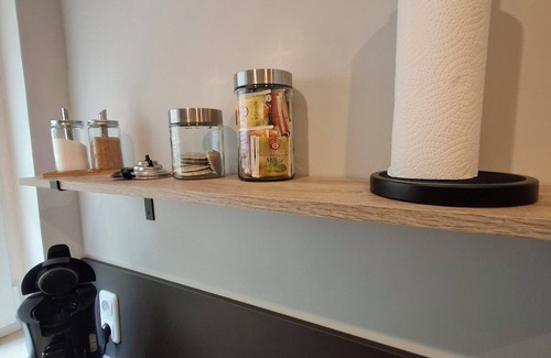 Staufenberg Apartment | River view! modern vacation apartment with balcony, at the cycle path Fulda+Weser