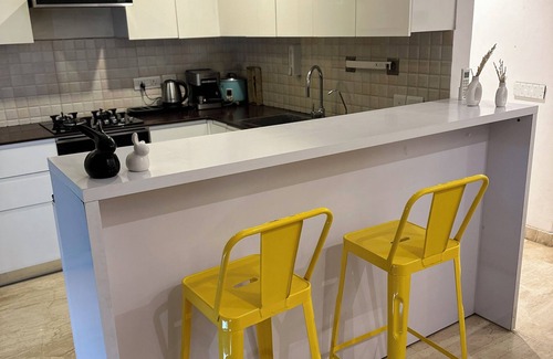 Noida Apartment | RIVER VIEW stunning apartment. Metro Station 3 mins walk away