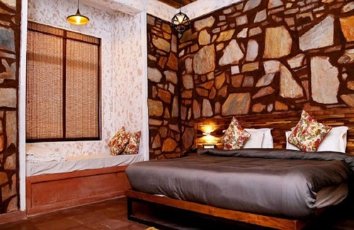 Achrol Hotel | Riverarch Greenfields Resorts