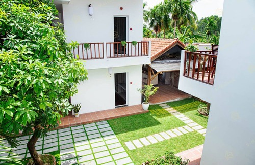 Cam Thanh Villa | RIVERFRONT VILLA 8BEDROOM