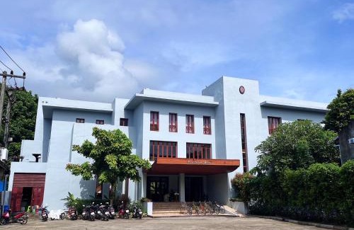 Mae Sariang Resort | Riverhouse Resort