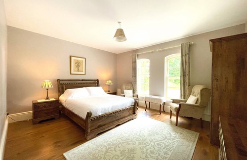 Carndonagh Bed & Breakfast | Riversdale Country House - Deluxe King Room
