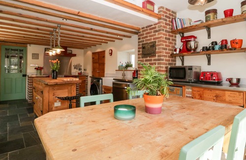 Maiden Newton Cottage | Riverside 67 Dorchester Road