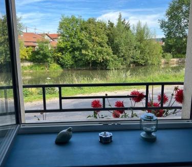 Longeville-en-Barrois Bed & Breakfast | Riverside
