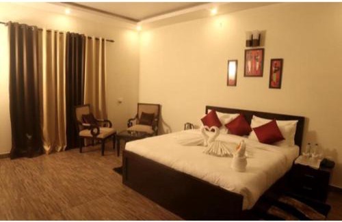 Dhikuli Resort | Riverside Resort in Lap of Nature