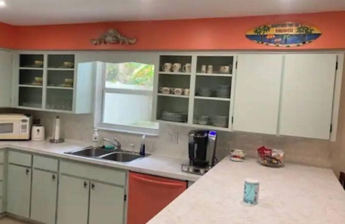 Holly Hill House | Riverside Retreat 3/2 Home With River View