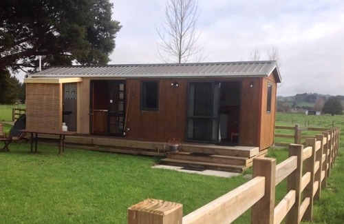 Manunui Cabin | Riverside Studio Cabin