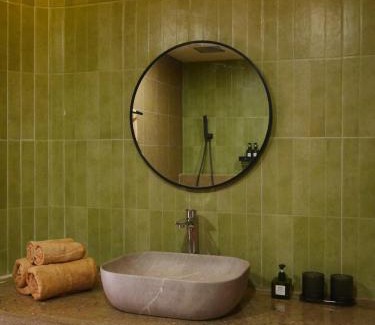 Mang Yang Villa | Riverside Villa with Garden