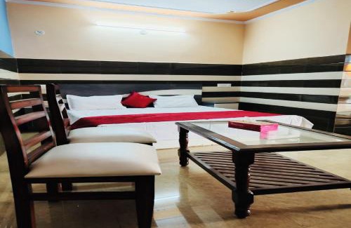 Bulandshahr Hotel | Riverview Resort And Restaurant