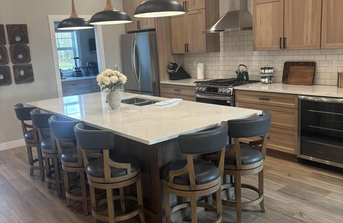 Duluth House | RiverWest Island View -Brand New- Dog Friendly-Sauna-20% off Bike Rentals
