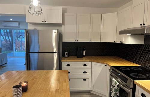 Ste Anne de Beaupre Ski Chalet | Rives de Ste-Anne | Directly on the river