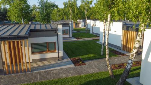 Radlow Cabin | Riviera Camp