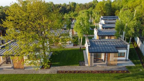 Radlow Cabin | Riviera Camp