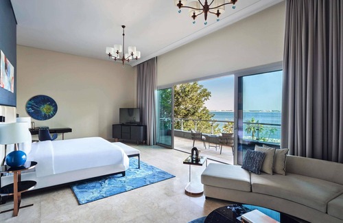 Palm Jumeirah Hotel | Rixos The Palm Hotel & Suites